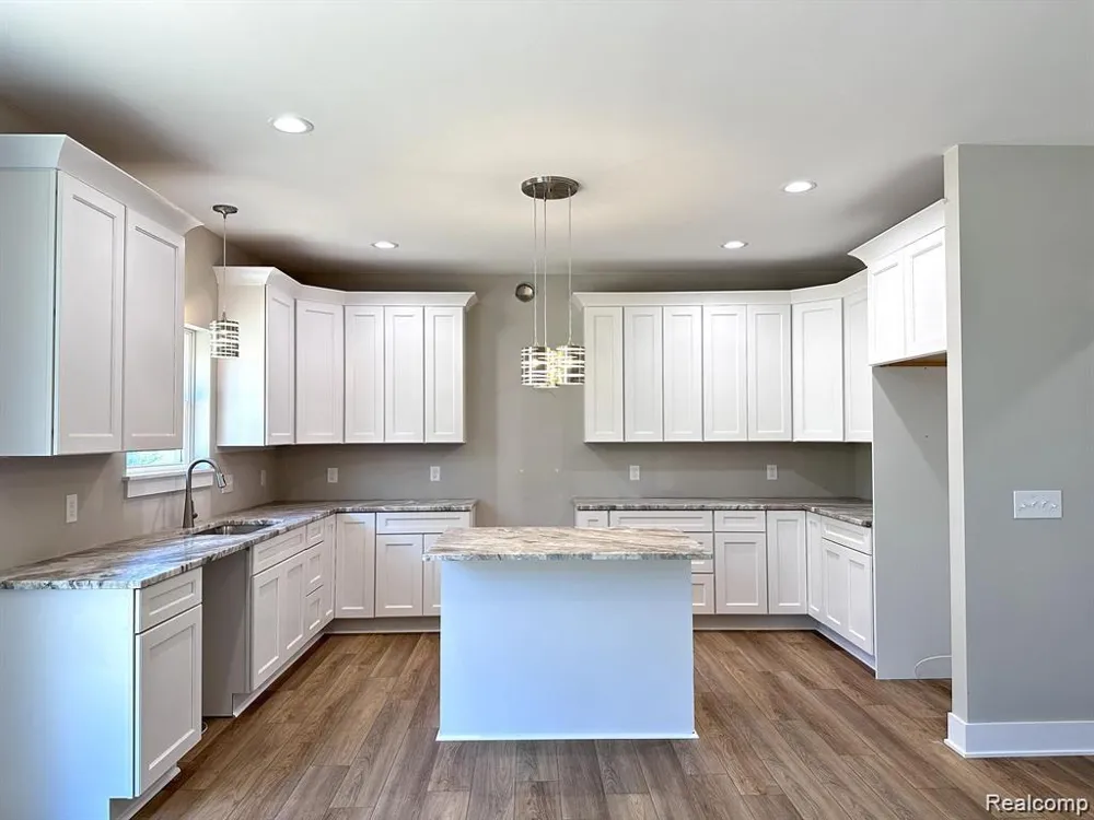 2 Textile Lodi Township, MI 48176