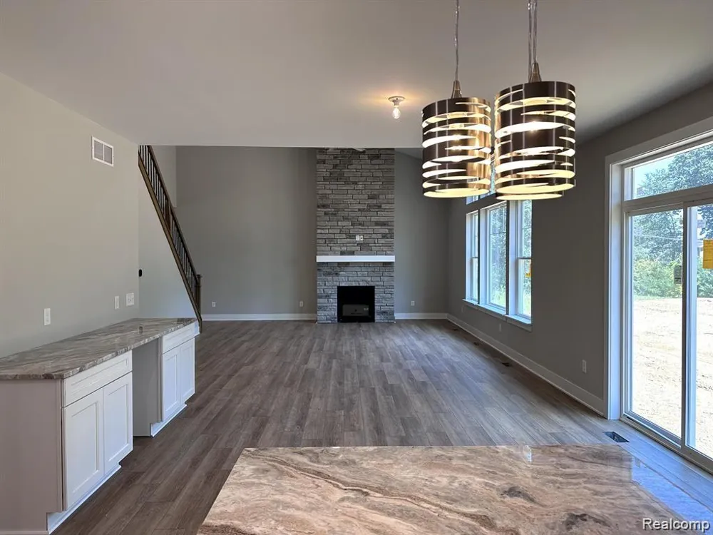 2 Textile Lodi Township, MI 48176