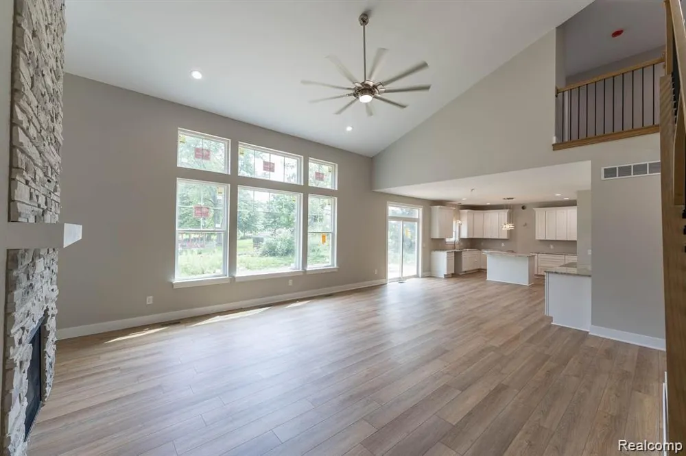 2 Textile Lodi Township, MI 48176