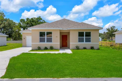 206 W CRESCENT DRIVE