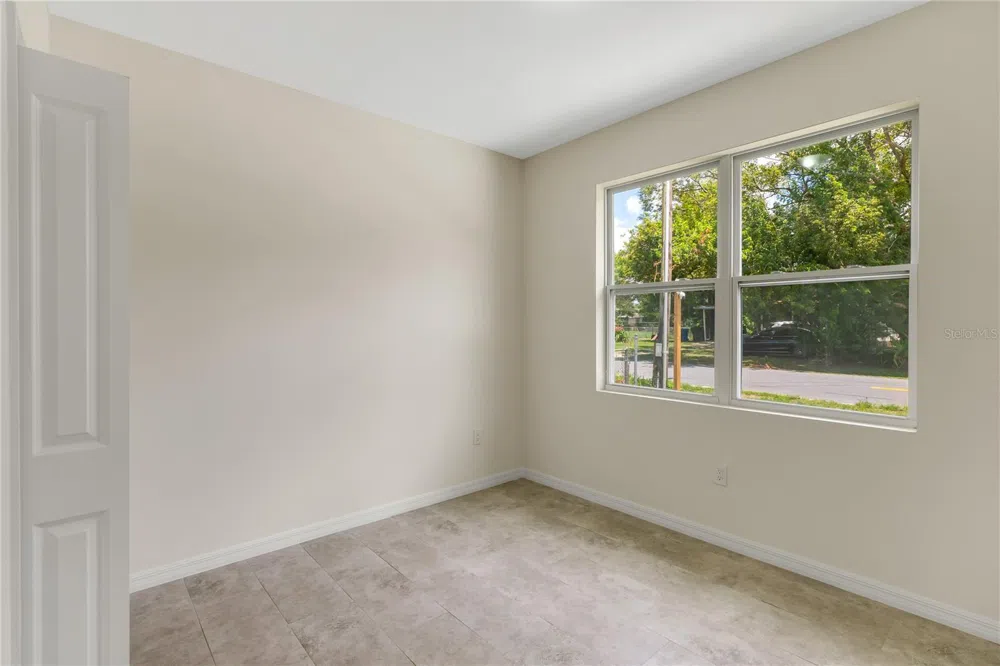 206 W CRESCENT DRIVE Lakeland, FL 33805
