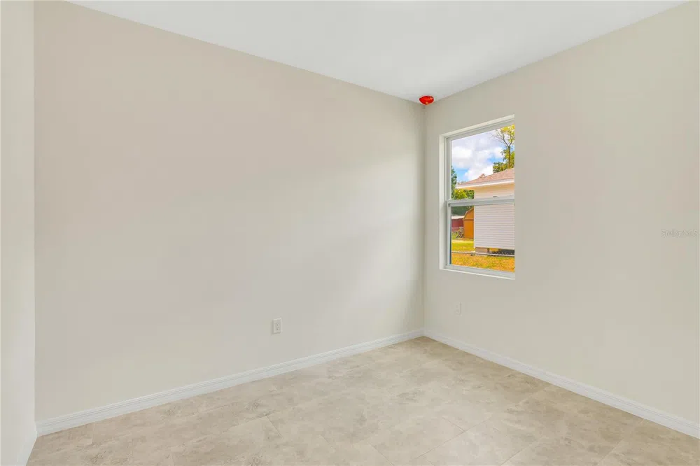 206 W CRESCENT DRIVE Lakeland, FL 33805