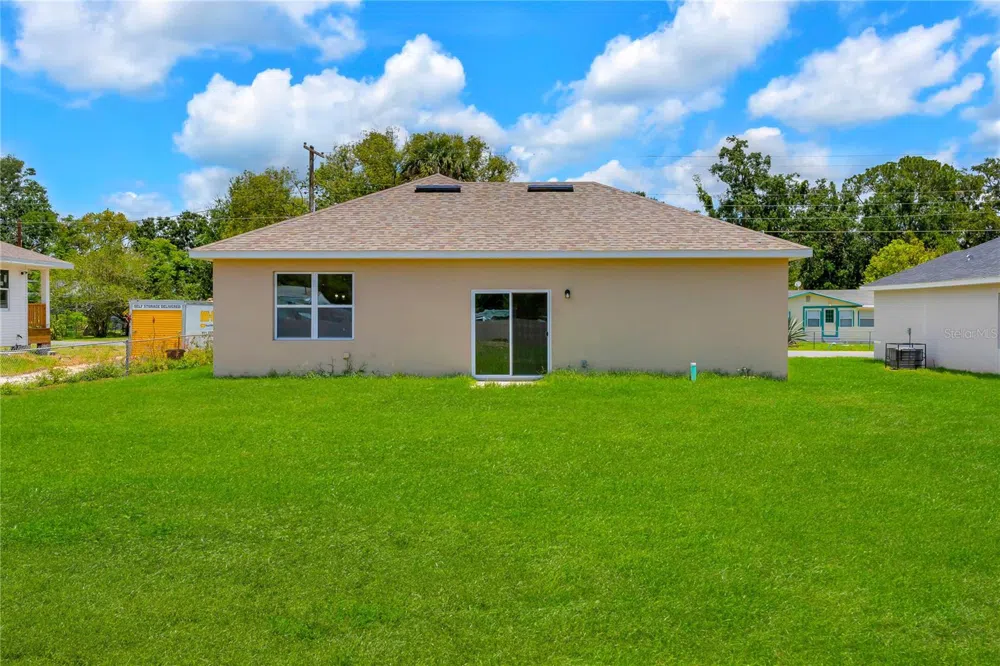 206 W CRESCENT DRIVE Lakeland, FL 33805