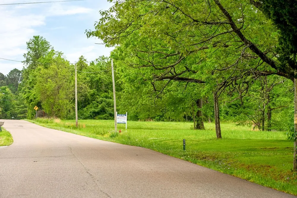 876 Flatwoods Rd Camden, TN 38320