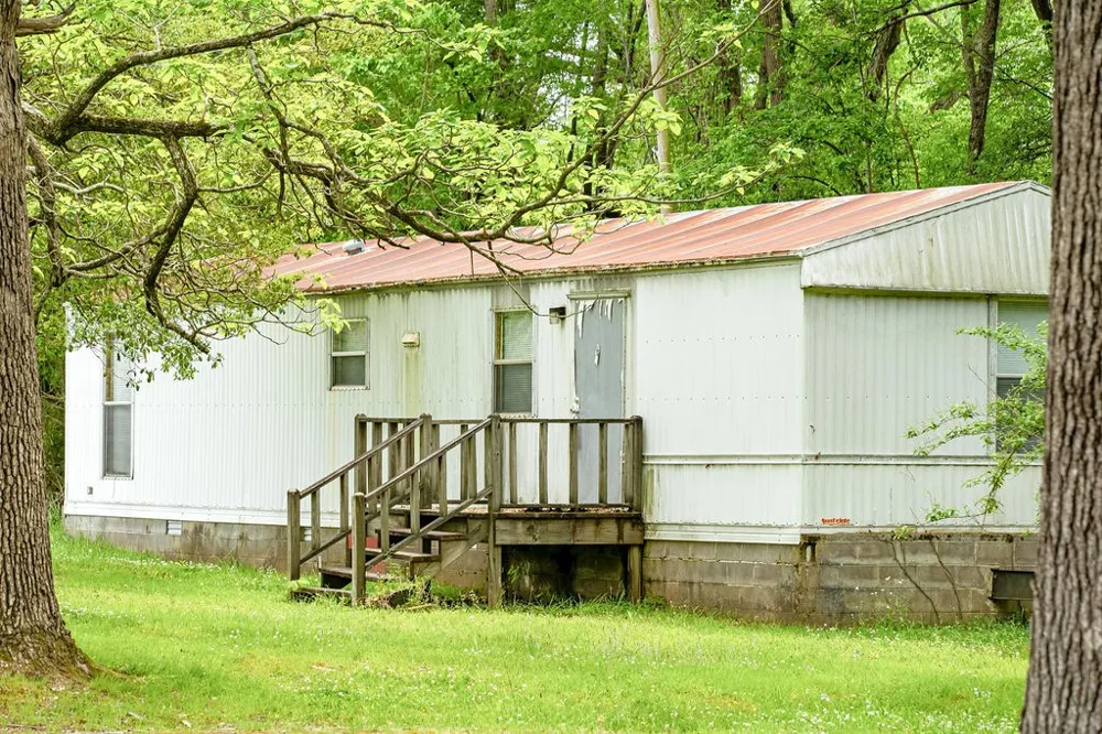 876 Flatwoods Rd Camden, TN 38320