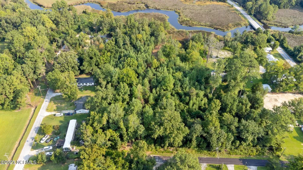 314 Dees Avenue Bayboro, NC 28515