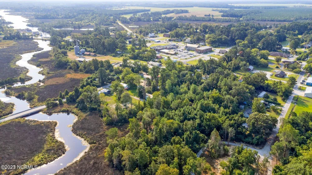 314 Dees Avenue Bayboro, NC 28515