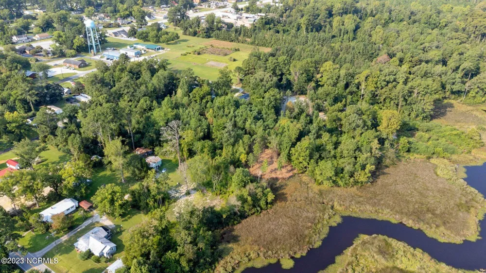 314 Dees Avenue Bayboro, NC 28515