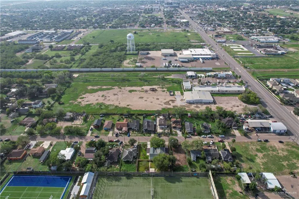 1222 Closner Boulevard Edinburg, TX 78541