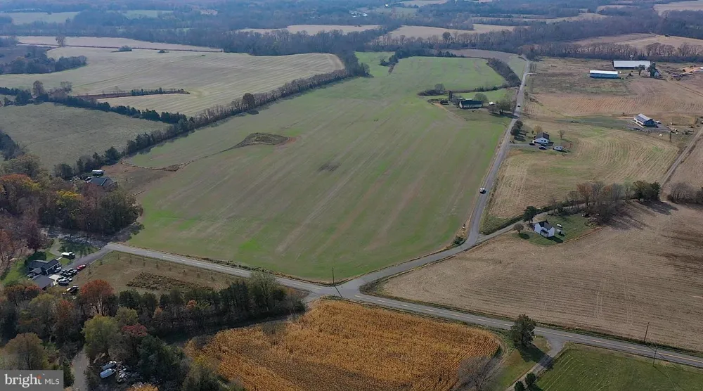 8184 FOX GROVES ROAD Remington, VA 22734