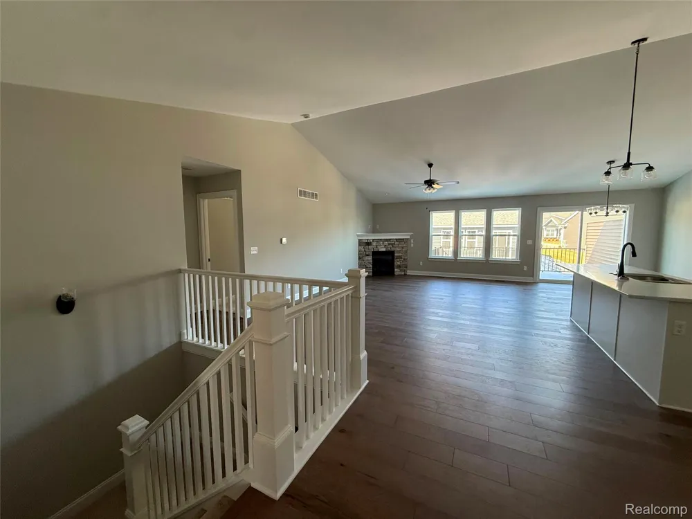1054 CAMELLIA CIRCLE #44 Marion Township, MI 48843