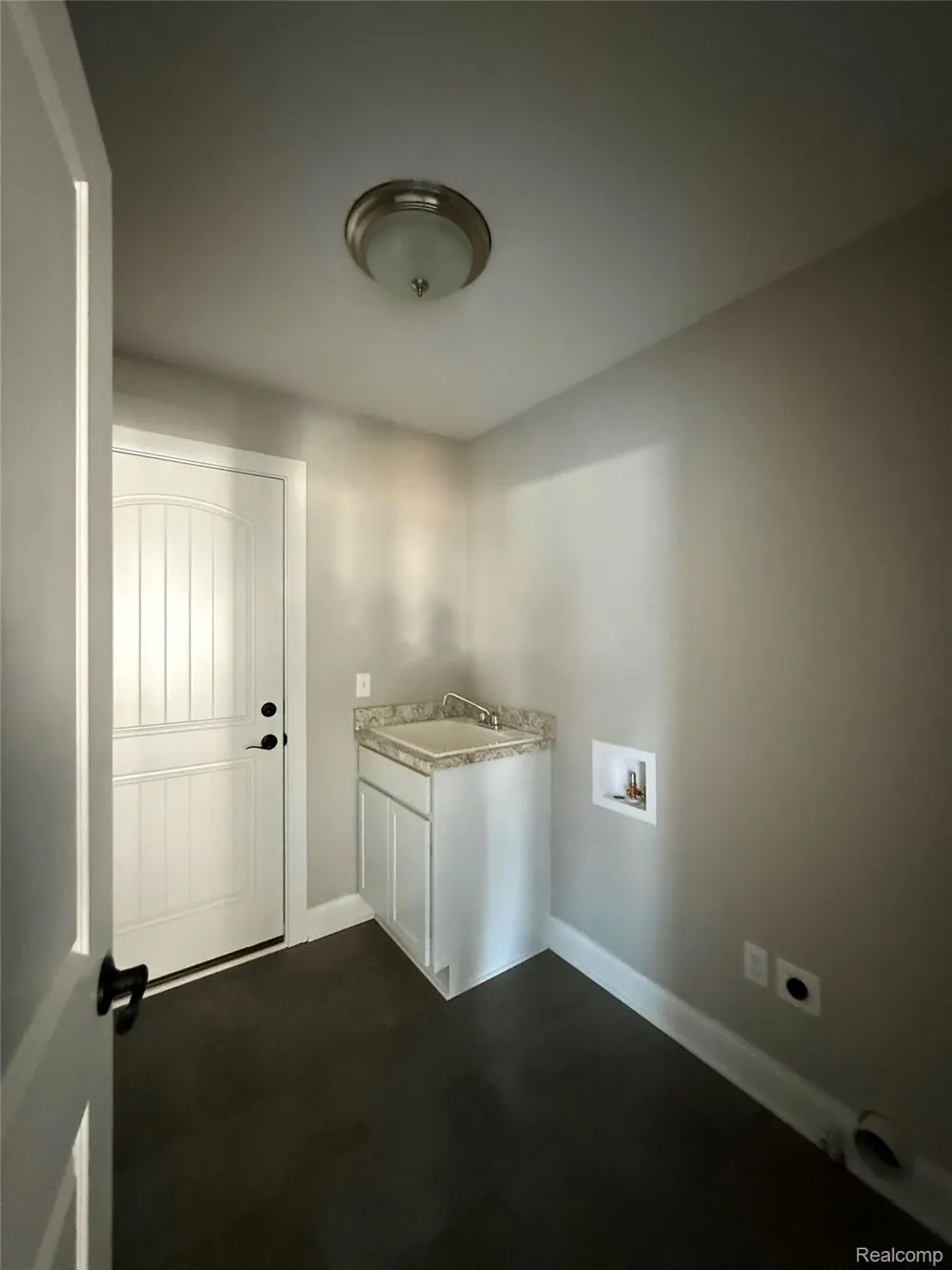 1054 CAMELLIA CIRCLE #44 Marion Township, MI 48843
