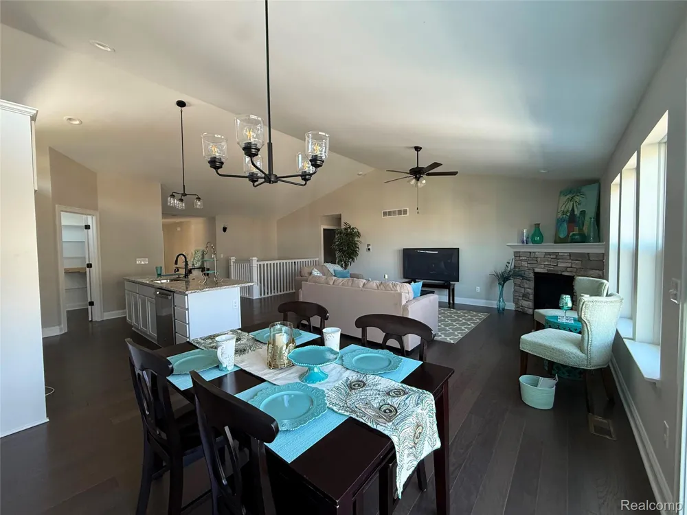 1034 CAMELLIA CIRCLE #46 Marion Township, MI 48843