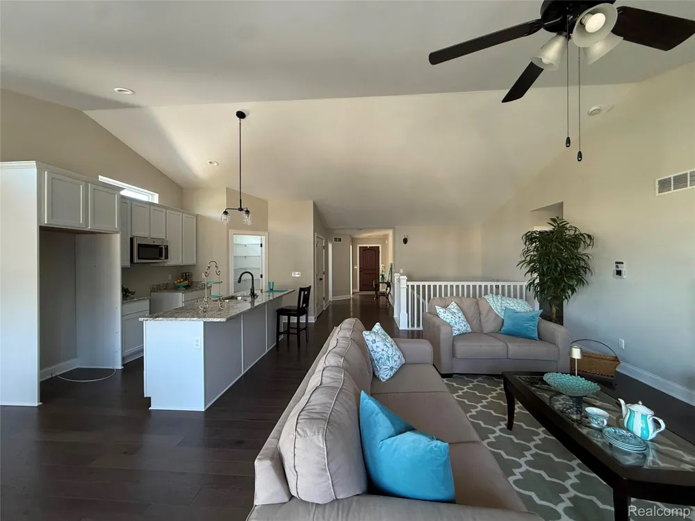 1034 CAMELLIA CIRCLE #46 Marion Township, MI 48843