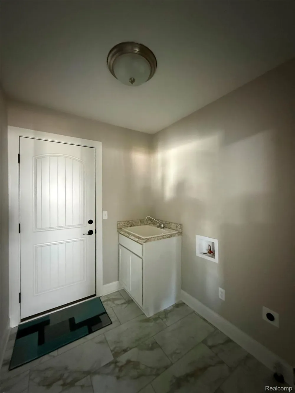 1034 CAMELLIA CIRCLE #46 Marion Township, MI 48843