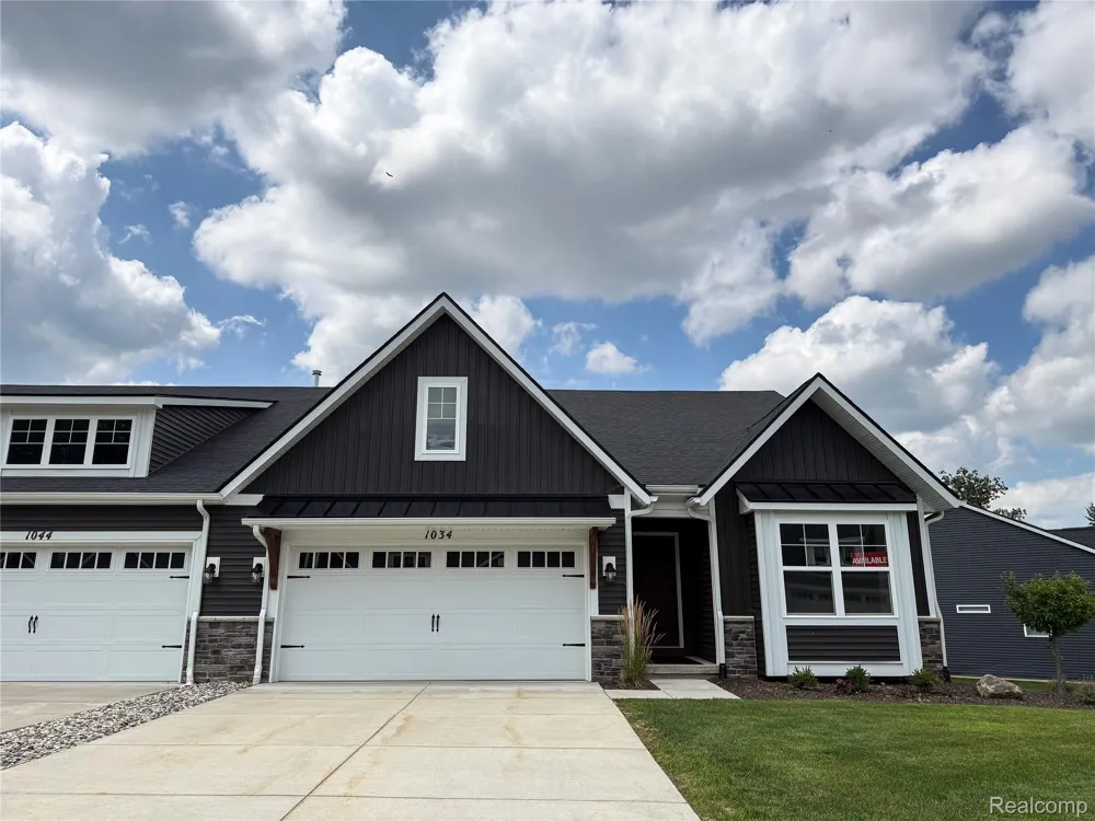 1034 CAMELLIA CIRCLE #46 Marion Township, MI 48843