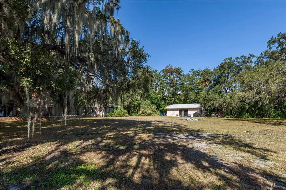 6210 BAYSHORE BOULEVARD Tampa, FL 33611