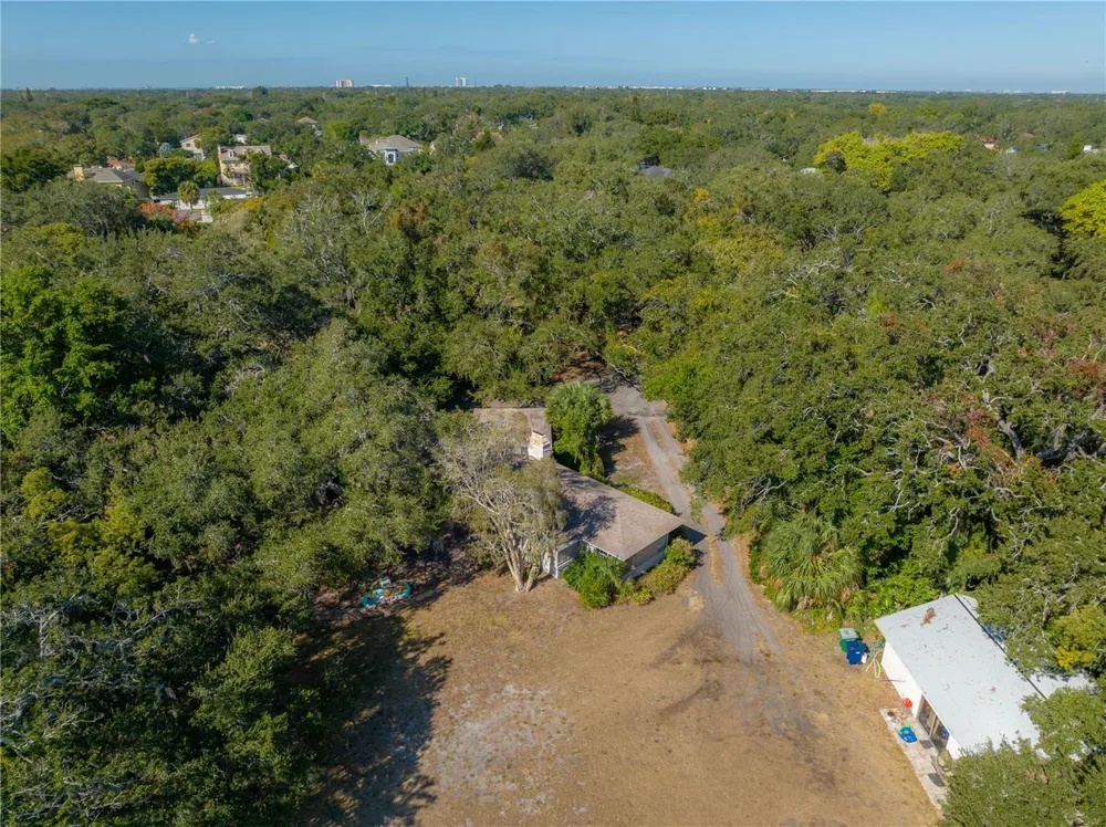 6210 BAYSHORE BOULEVARD Tampa, FL 33611