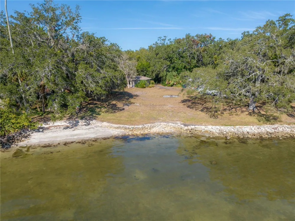6210 BAYSHORE BOULEVARD Tampa, FL 33611