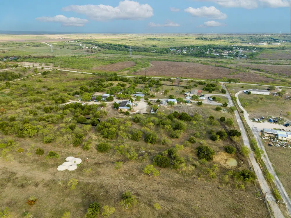 835 Tomahawk Trail Dale, TX 78616