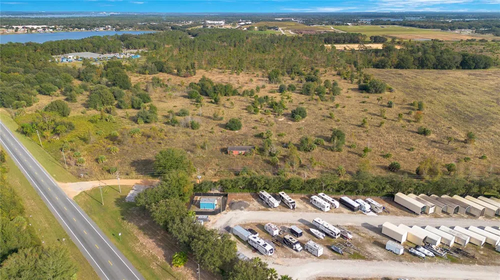 28432 S EICHELBERGER ROAD Tavares, FL 32778