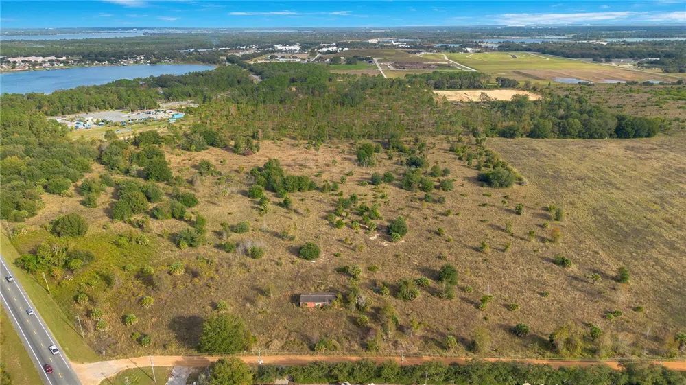 28432 S EICHELBERGER ROAD Tavares, FL 32778