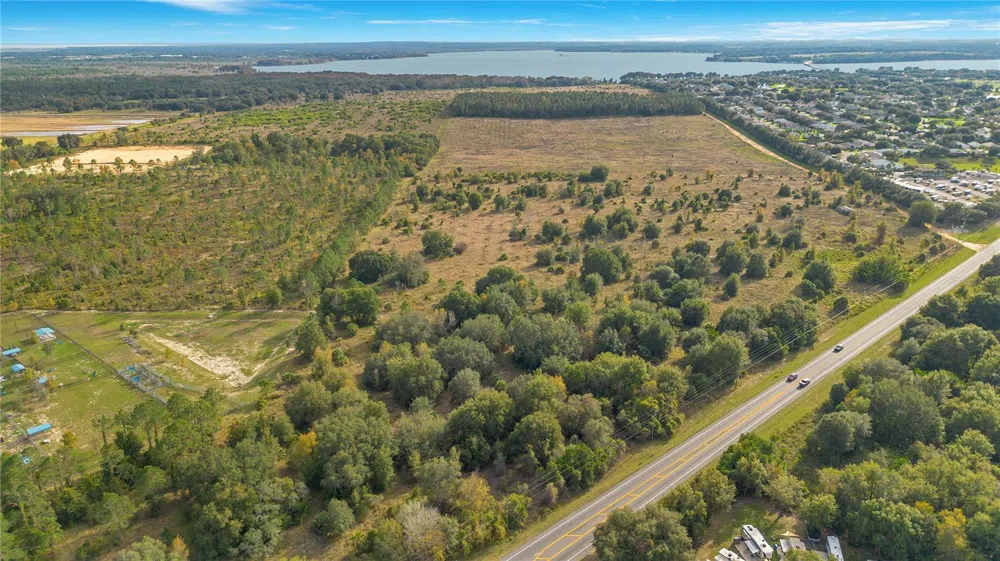 28432 S EICHELBERGER ROAD Tavares, FL 32778