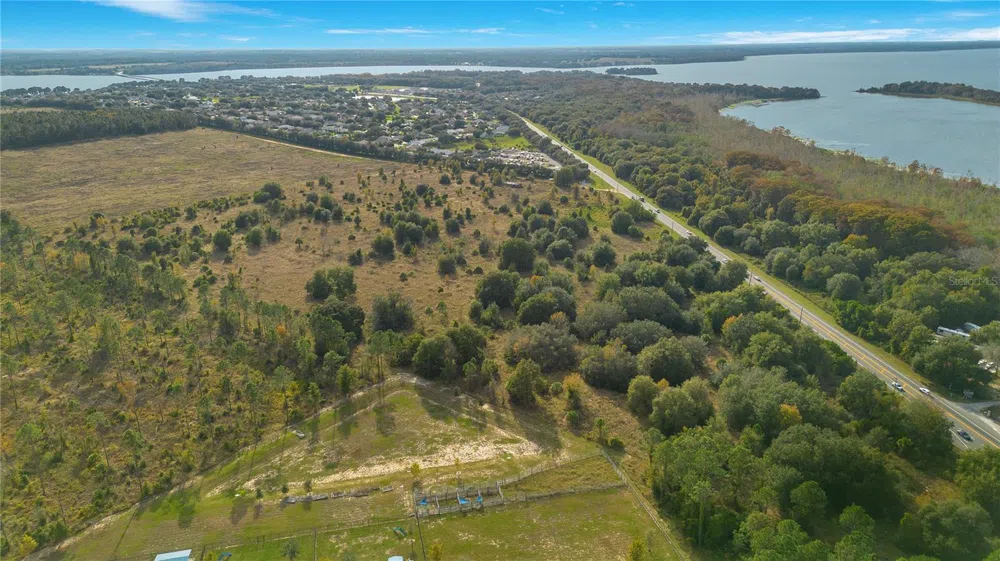 28432 S EICHELBERGER ROAD Tavares, FL 32778