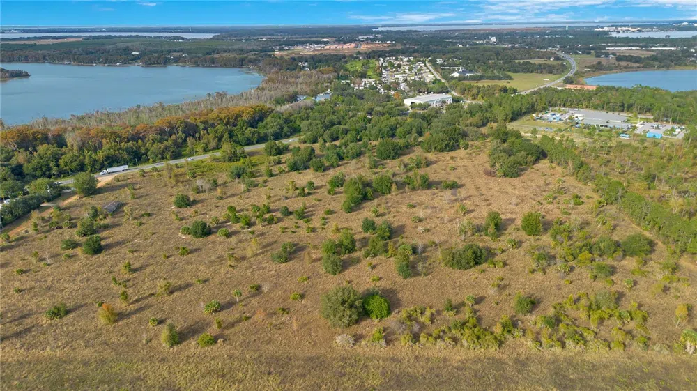 28432 S EICHELBERGER ROAD Tavares, FL 32778