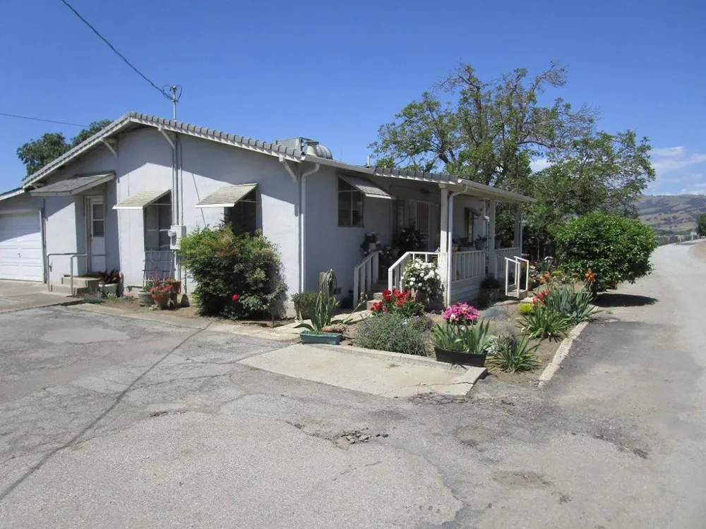 2025 Pacheco Pass Highway Gilroy, CA 95020