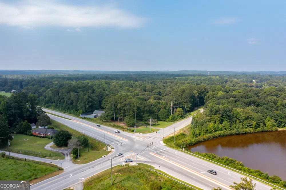 965 Angham RD Hiram, GA 30141