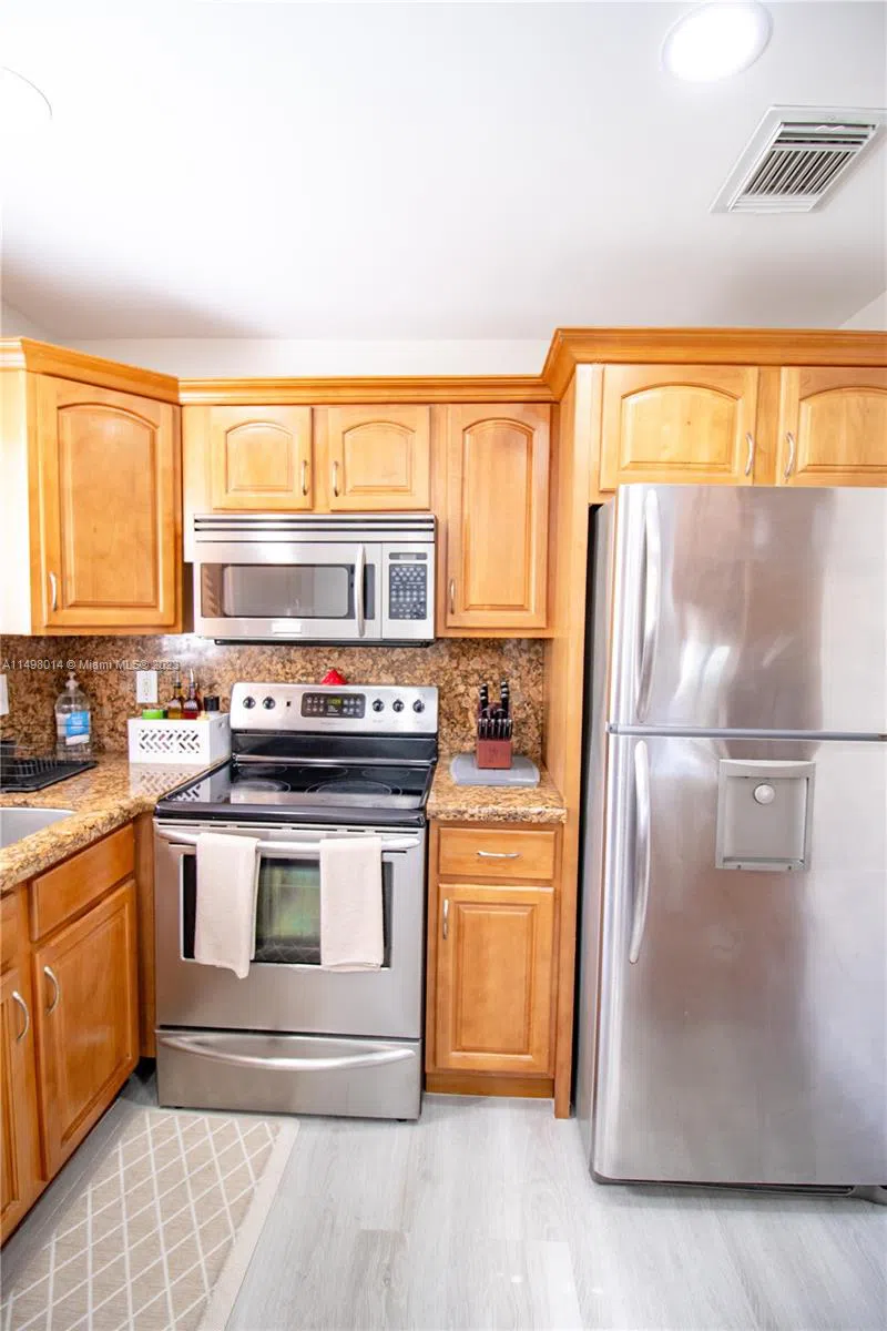 18706 SW 100th Ave #18706 Cutler Bay, FL 33157