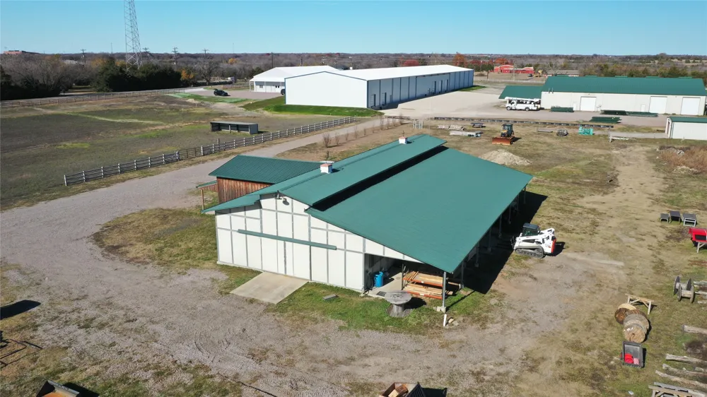1253 HILL STREET Van Alstyne, TX 75495