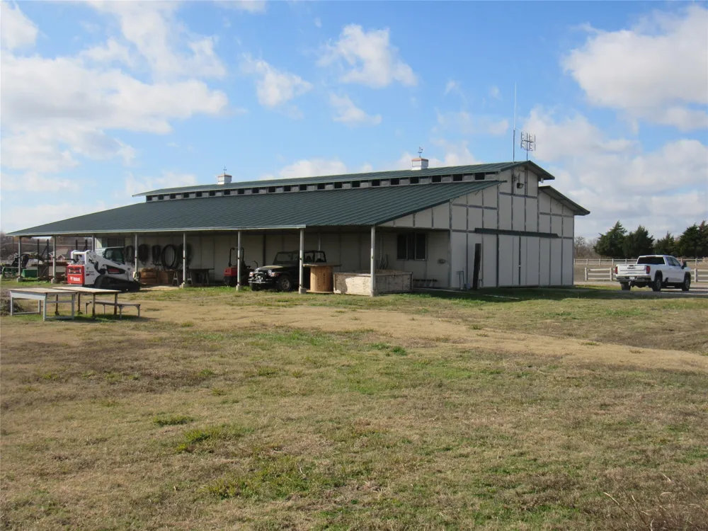 1253 HILL STREET Van Alstyne, TX 75495