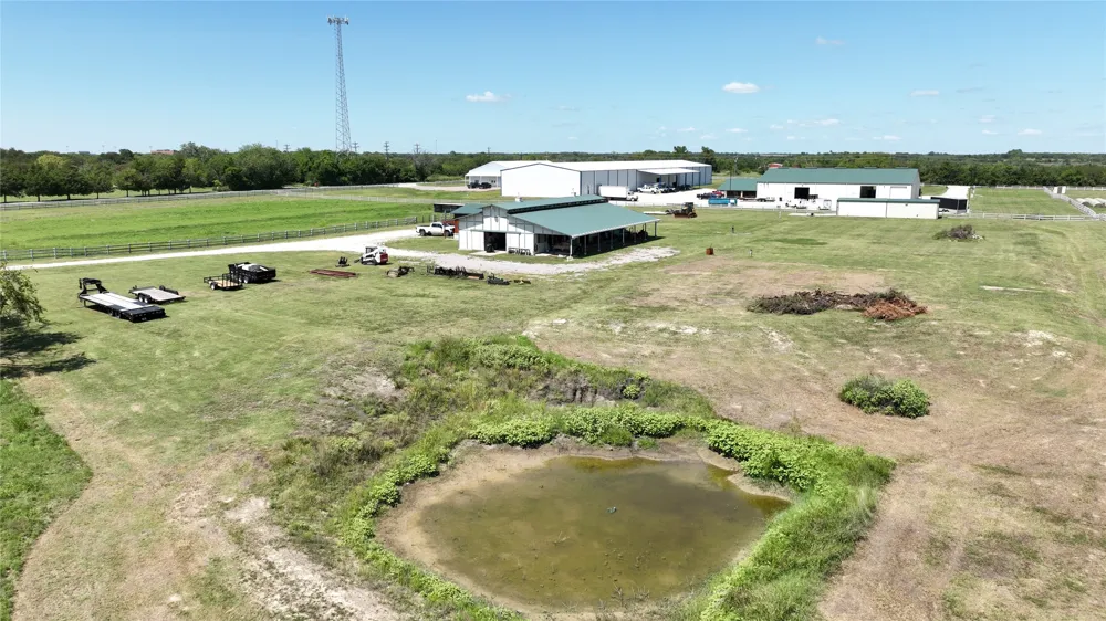 1253 HILL STREET Van Alstyne, TX 75495