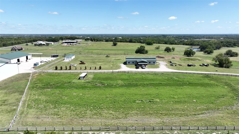 1253 HILL STREET Van Alstyne, TX 75495