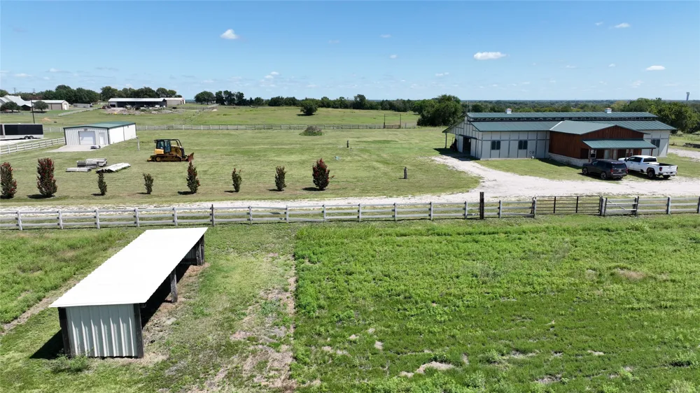 1253 HILL STREET Van Alstyne, TX 75495