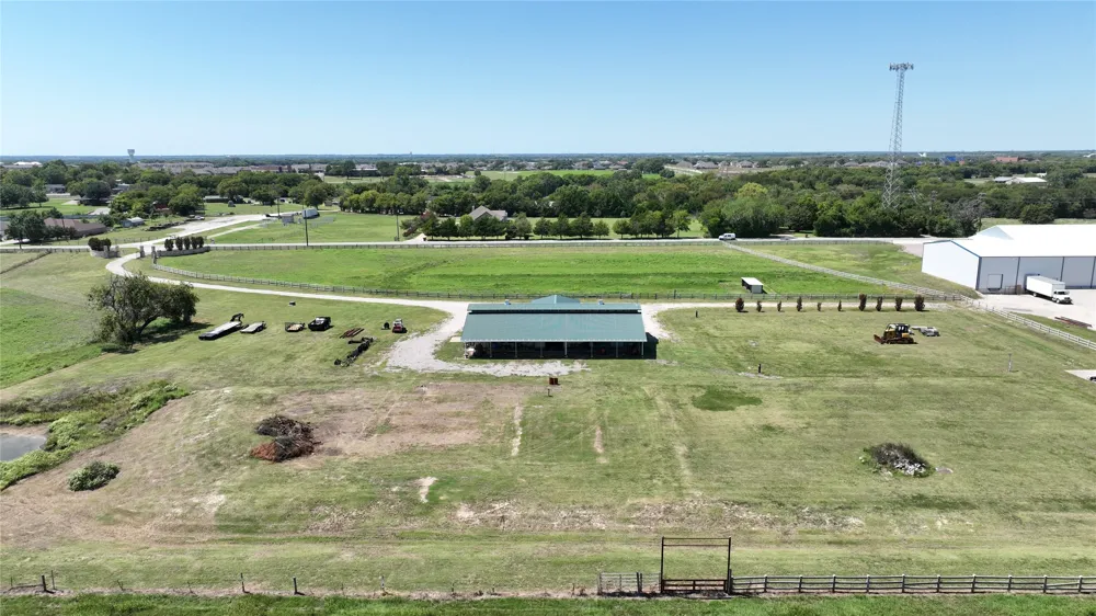 1253 HILL STREET Van Alstyne, TX 75495