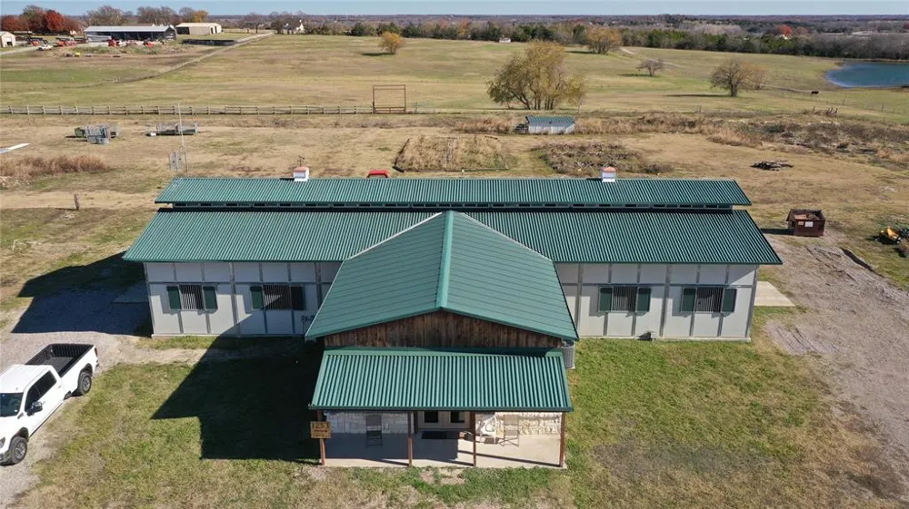 1253 HILL STREET Van Alstyne, TX 75495