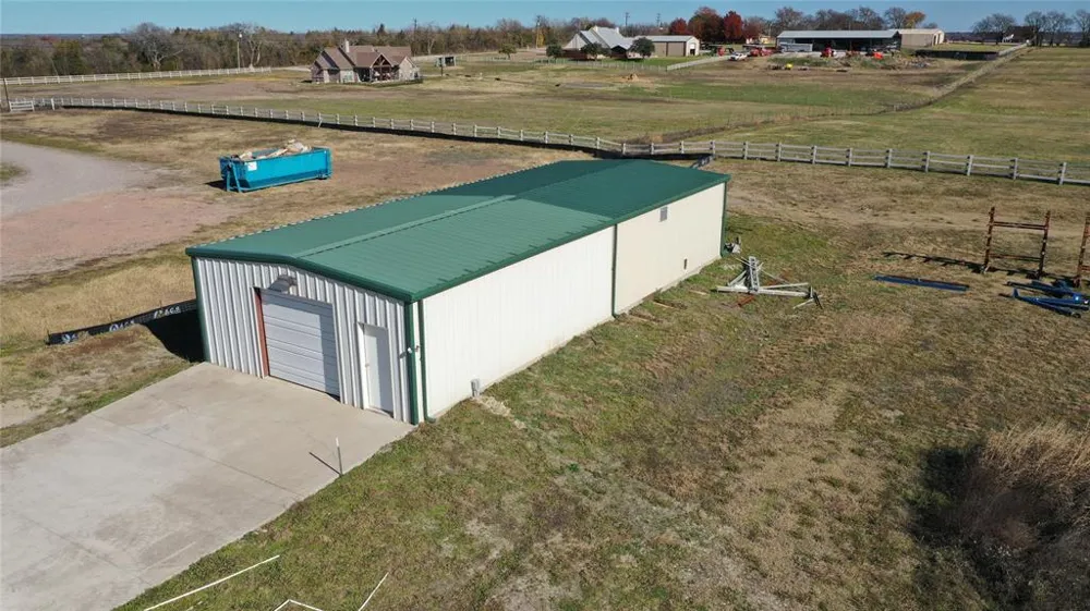 1253 HILL STREET Van Alstyne, TX 75495