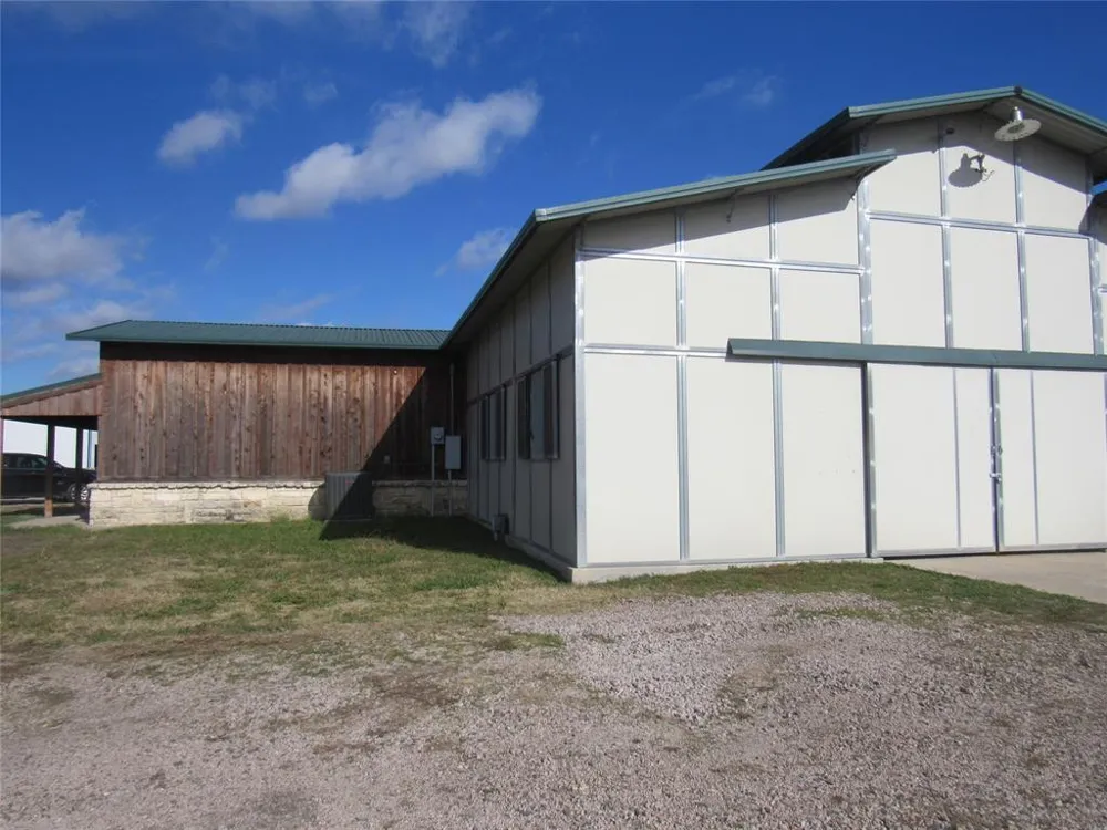 1253 HILL STREET Van Alstyne, TX 75495