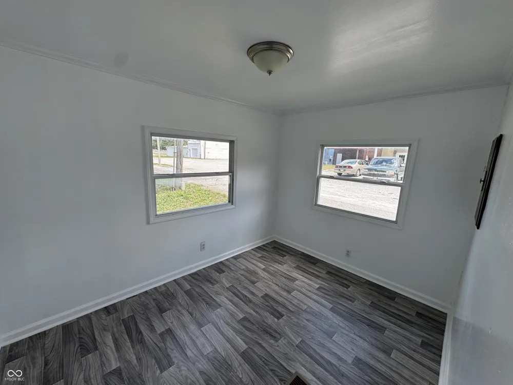 106 W Water Street Converse, IN 46919