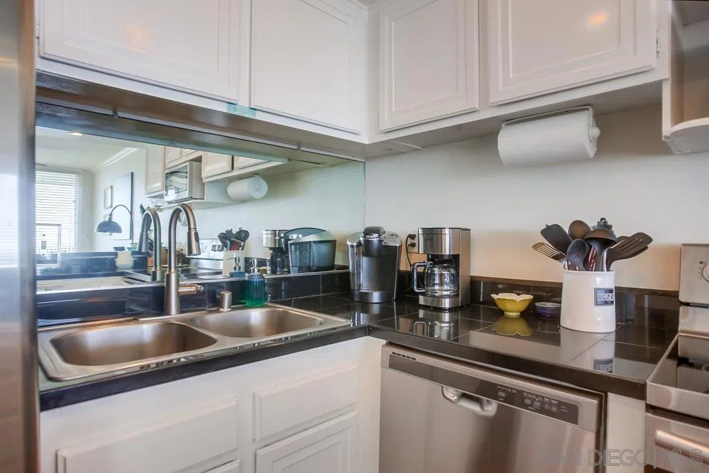 190 Del Mar Shores Terrace #11 Solana Beach, CA 92075