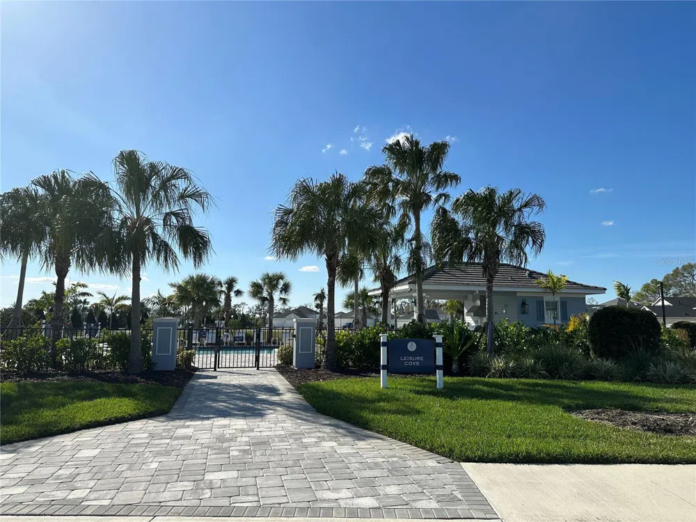 4723 WILLOW BEND AVENUE Parrish, FL 34219