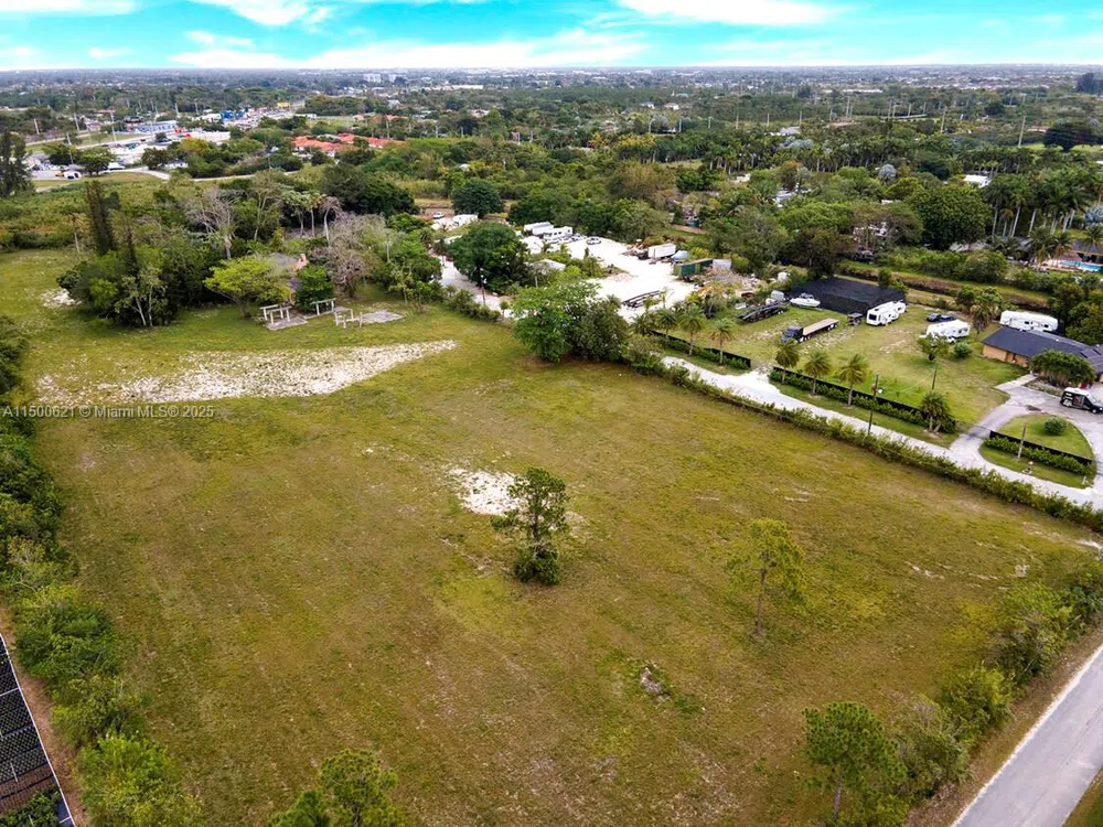 12501 SW 236th St Homestead, FL 33032