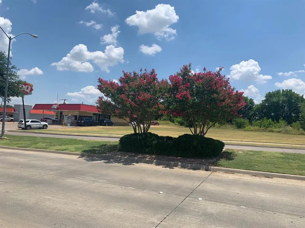 1010 E Broad Street Mansfield, TX 76063