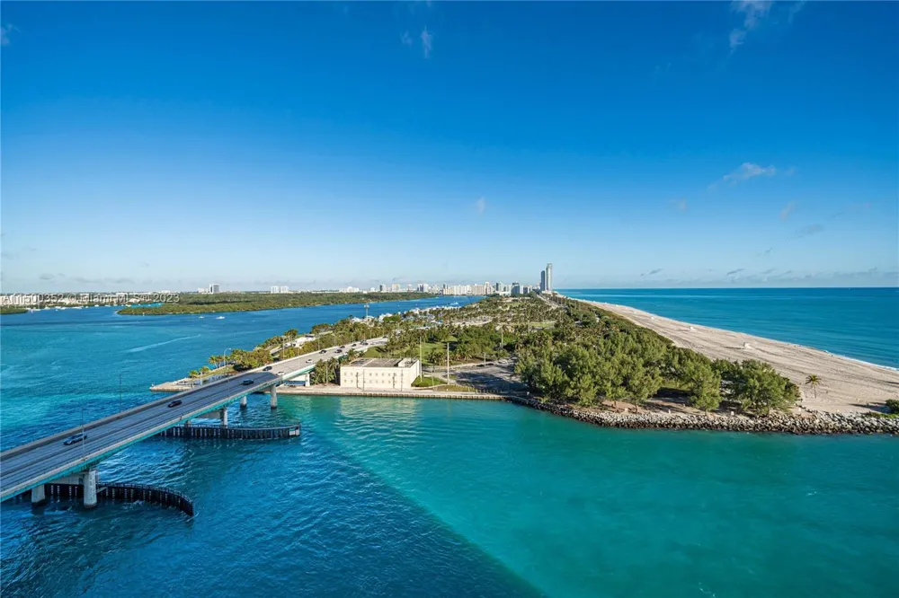 10295 Collins Ave #121716 Bal Harbour, FL 33154