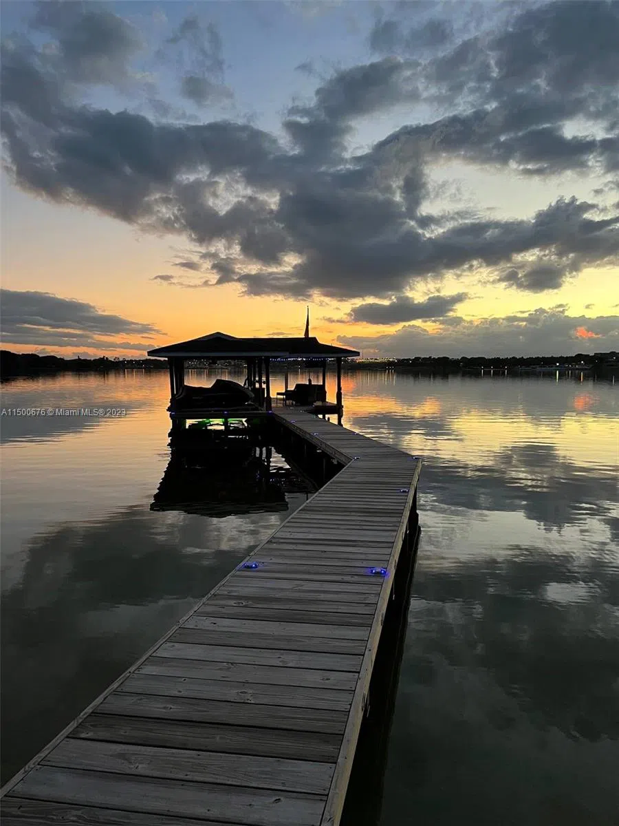 1608 Lake Clay Drive Lake Placid, FL 33852