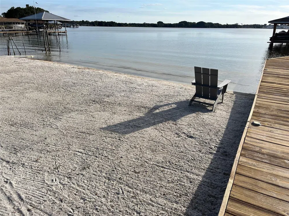 1608 Lake Clay Drive Lake Placid, FL 33852
