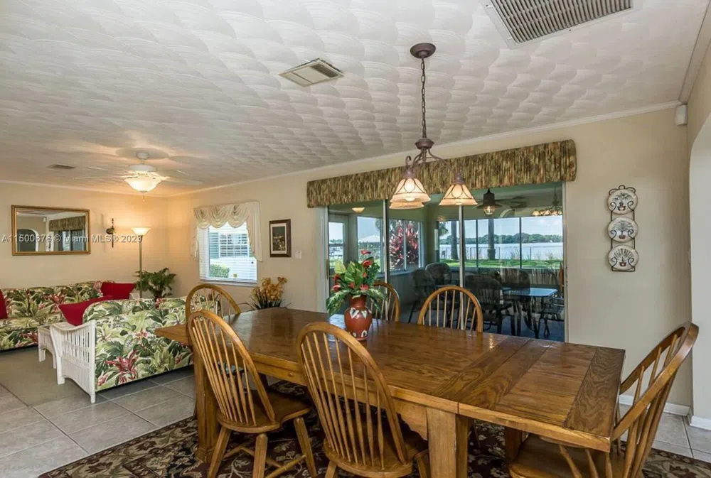1608 Lake Clay Drive Lake Placid, FL 33852